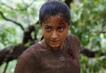 অ্যাকশন লুকে চমকে দিলেন রাশমিকা