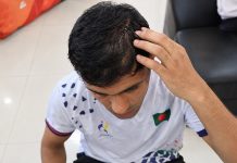 মাথা ফাটলেও শেষ পর্যন্ত লড়াই করলেন বাংলাদেশি বক্সার সেলিম