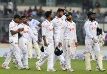 দ্বিতীয় দিনেও আলোকস্বল্পতা, আগেভাগেই খেলা শেষ